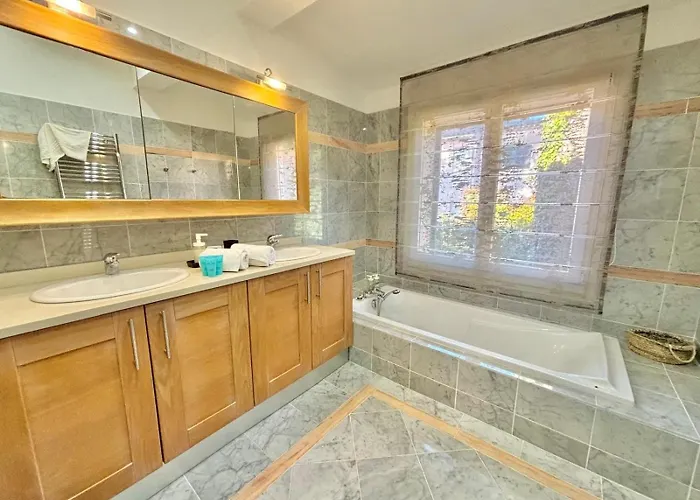 Fontanella Вілла